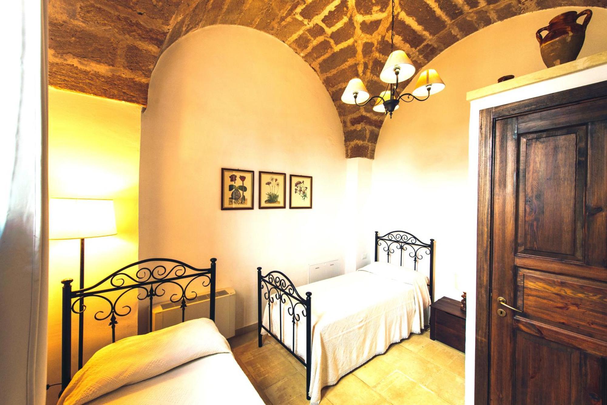 Tenuta Afra Squinzano Exterior photo