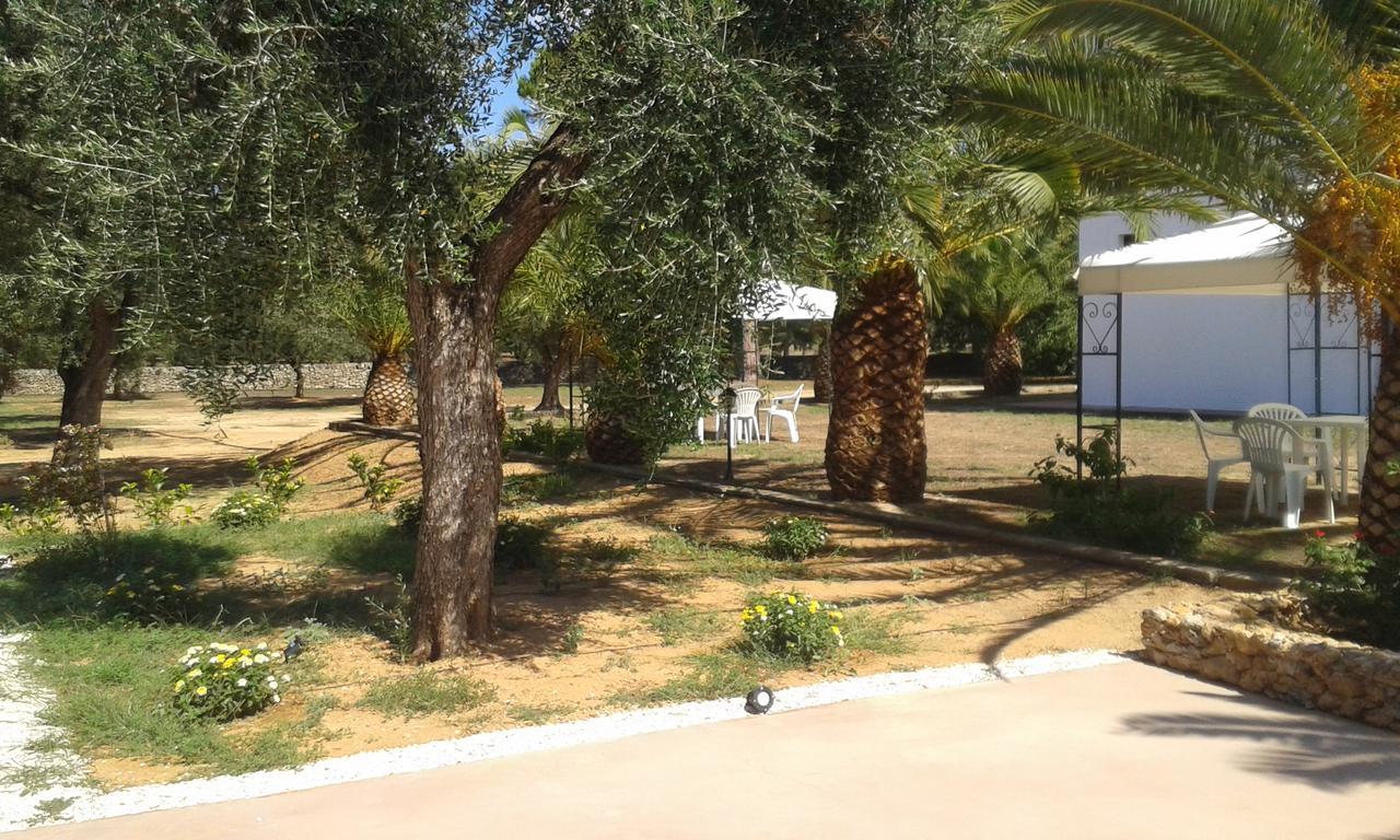 Tenuta Afra Squinzano Exterior photo
